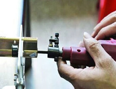 乌当24小时上门开锁公司