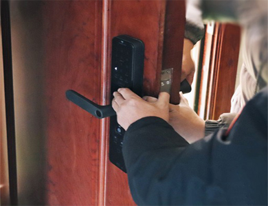 乌当24小时上门开锁公司